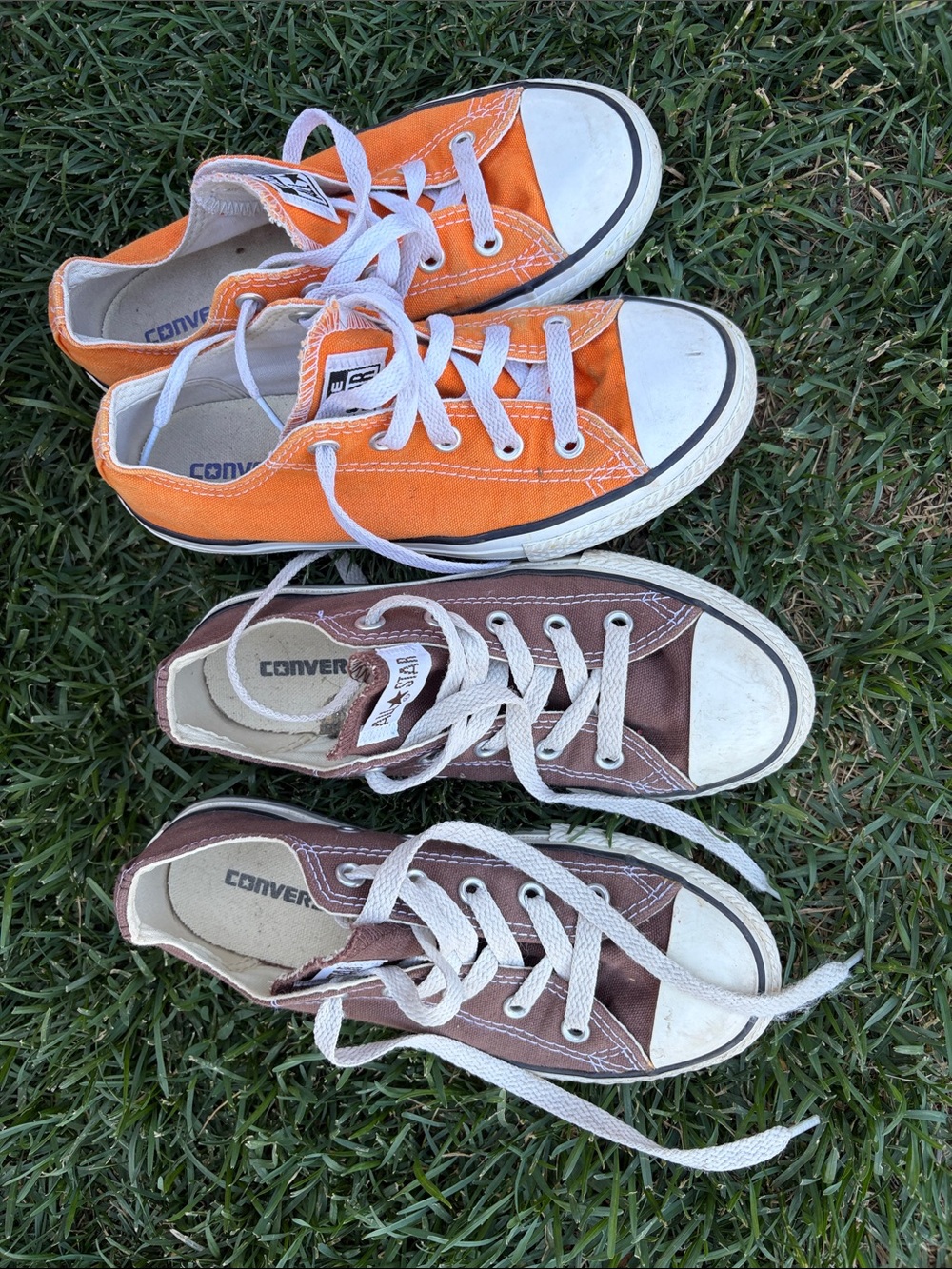 Converse Low Tops in Orange and Brown